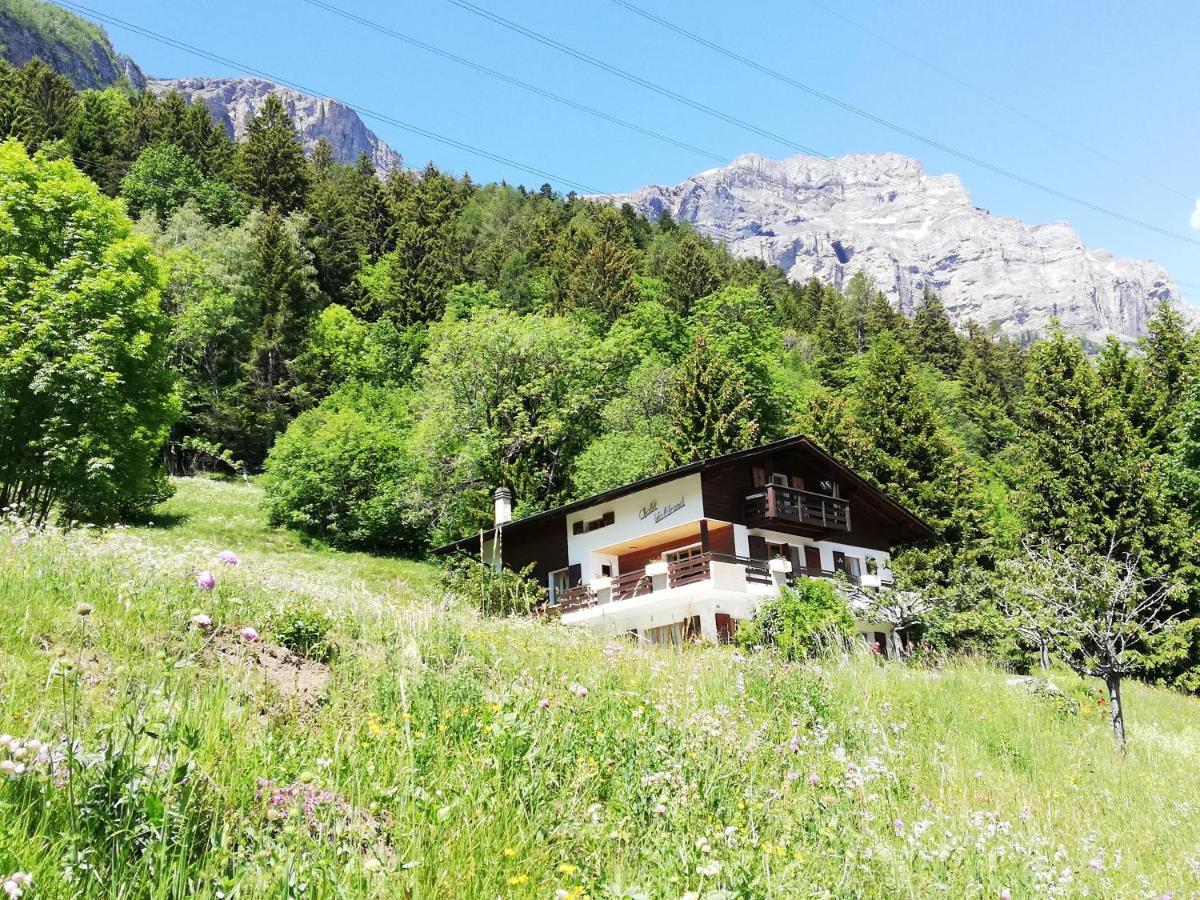 Chalet Waldrand Inden المظهر الخارجي الصورة