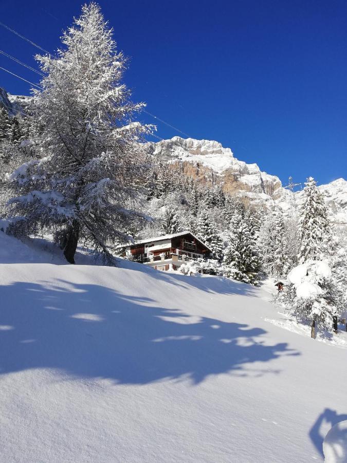 Chalet Waldrand Inden المظهر الخارجي الصورة